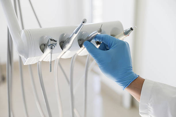Professional Tooth Extraction technician working in Purcellville, VA